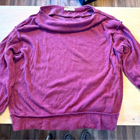 Free People Women’s Sweater - Picture 1 of 3